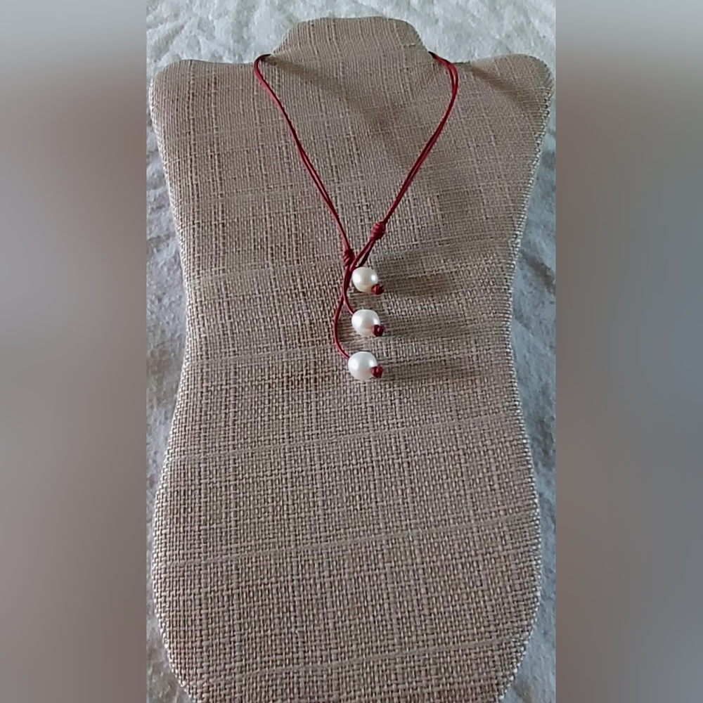 New Handmade 2-Way Dark Red Leather & White 3 Pearl Necklace